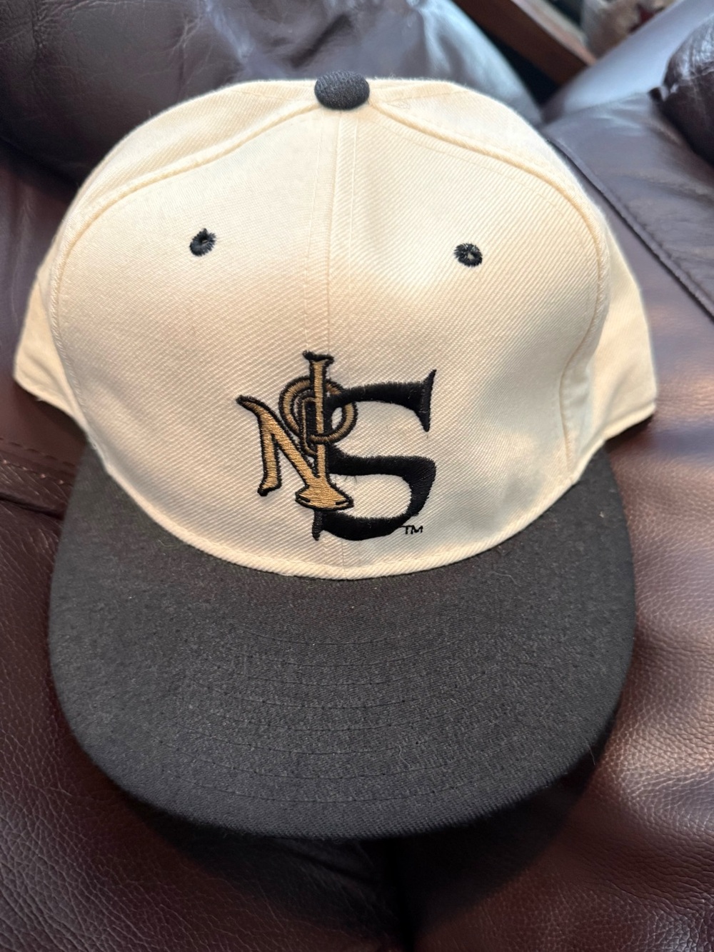 RARE vintage New Orleans Saints NFL team Black & cream fitted hat